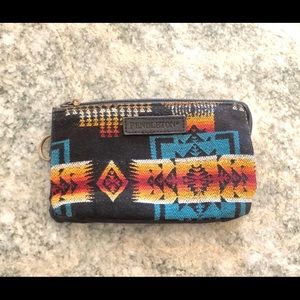 Pendleton three pocket keeper